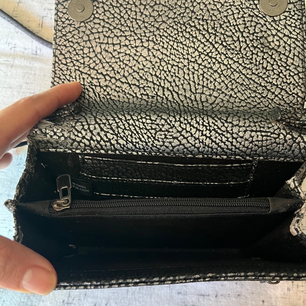 Metallic Purse - Picture 3 of 3